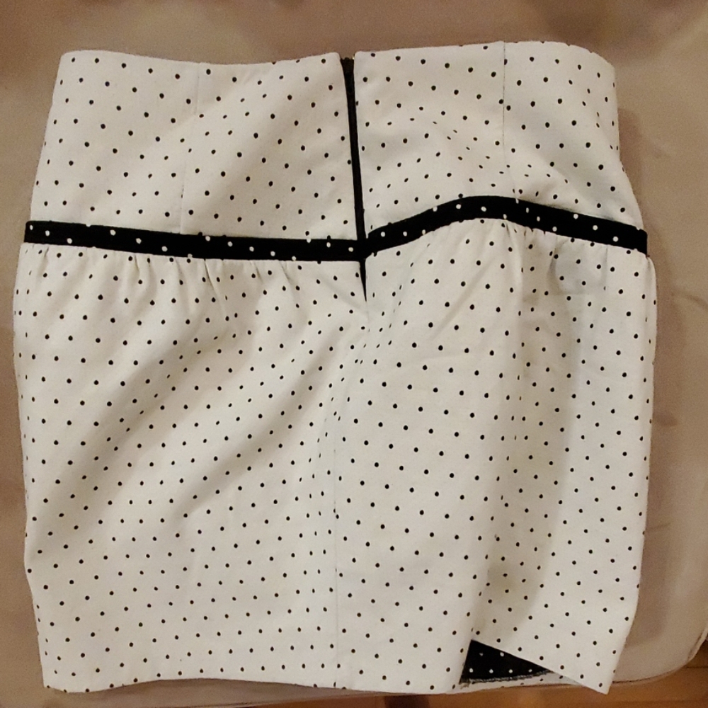 Skirt - Picture 5 of 5
